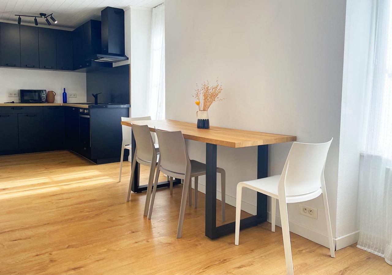 Charmant Appartement Renove Au Coeur De Concarneau Exterior foto